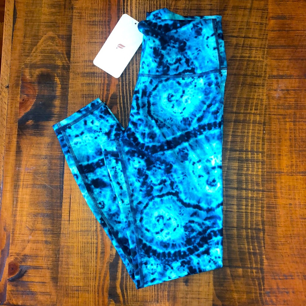 Tie dye Fabletics 3/4, size small NWT